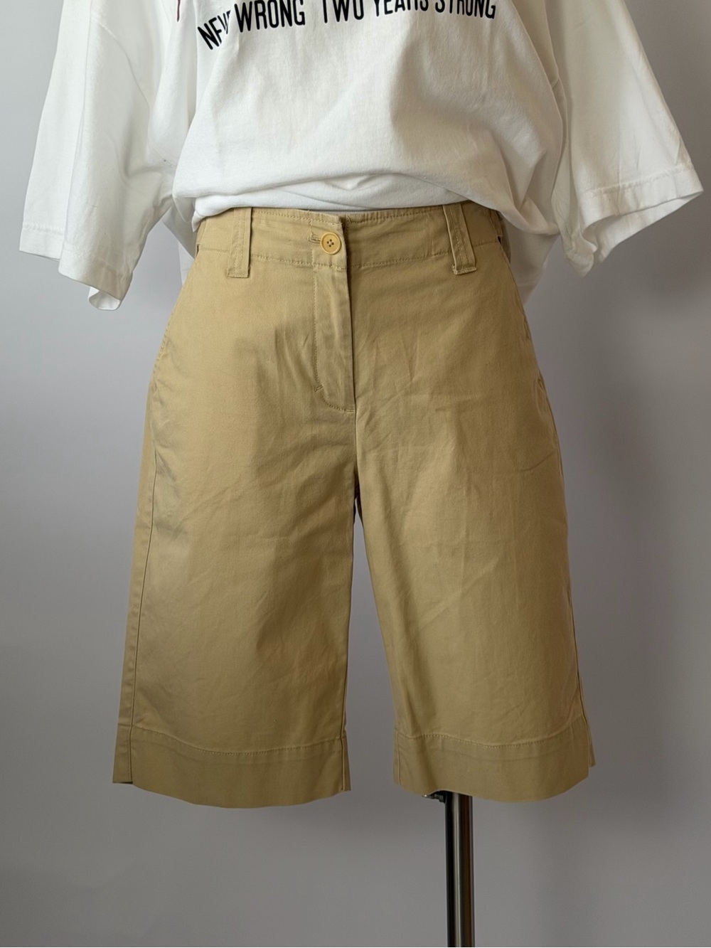 Vintage 1990s Talbots high-waisted shorts size 4. - Picture 5 of 8